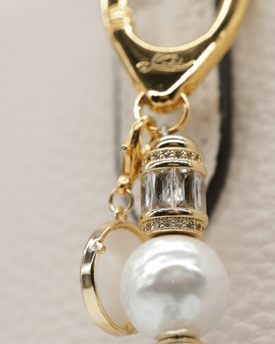 Petite Golden Grace Mom - LD Keyfinder