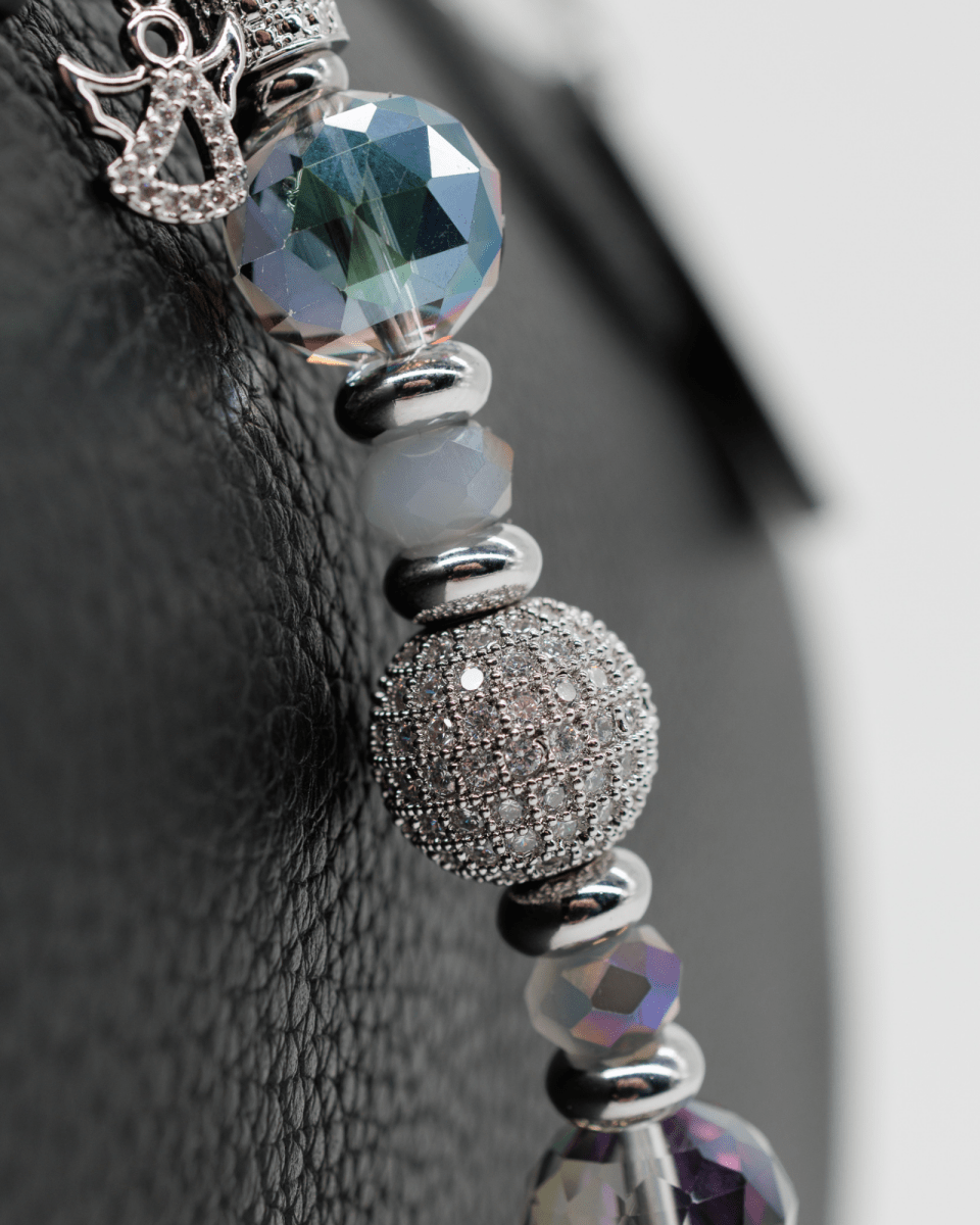 Micro-pavé platinum-plated center bead