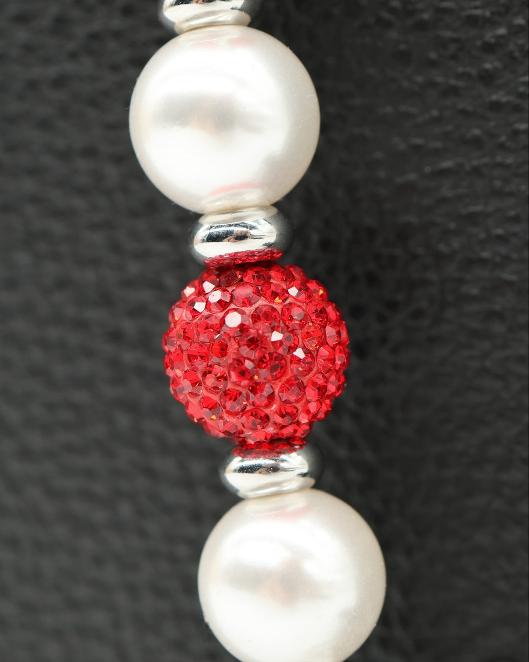 LD Keyfinder Oh Canada Shimmer bracelet with white pearls, red crystal beads, and a Canada flag charm.