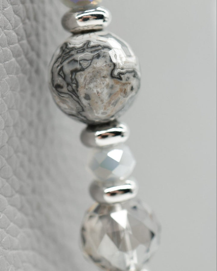 Map stone center bead
